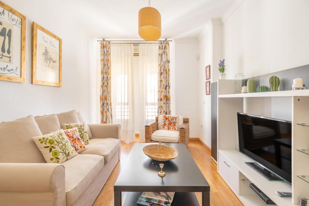 Amplio Apartamento Universidad By Renthas Málaga Eksteriør billede
