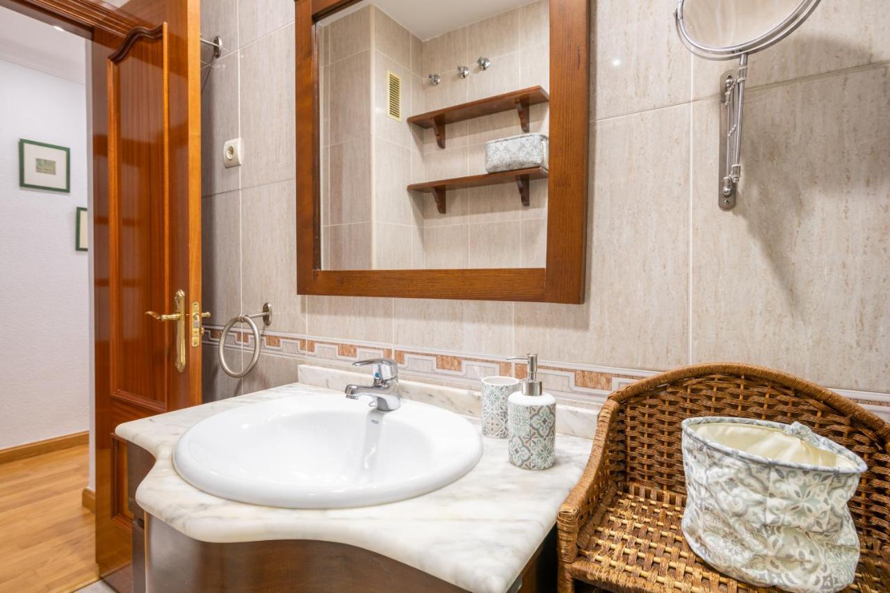 Amplio Apartamento Universidad By Renthas Málaga Eksteriør billede